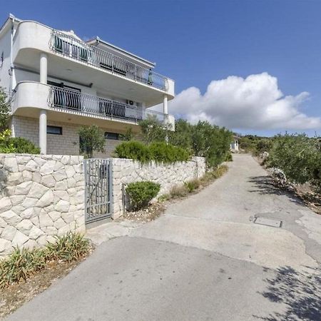 Apartments Mil - 80M From The Sea Севид Экстерьер фото
